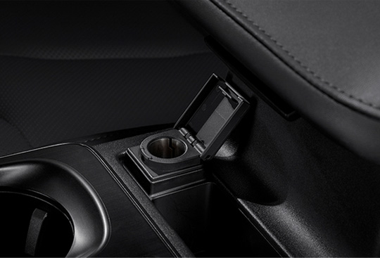 <sg-lang1>12V Power Outlet (centre console)</sg-lang1><sg-lang2></sg-lang2><sg-lang3></sg-lang3>