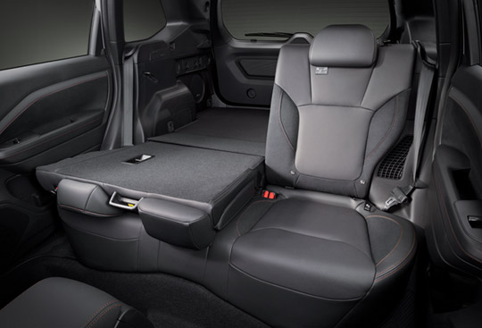 <sg-lang1>60/40-split Folding Rear Seats</sg-lang1><sg-lang2></sg-lang2><sg-lang3></sg-lang3>